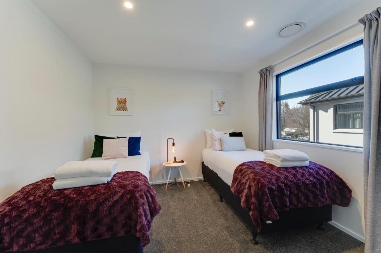كوينستاون Arthurs Point Retreat - With Hot Tub المظهر الخارجي الصورة